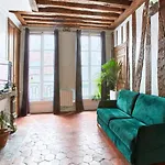 Quartier Montorgueil Private Apartment
